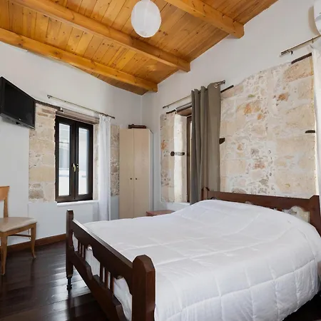 Petra & Fos Apartamento